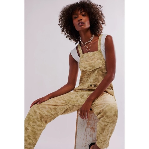 New Free People We The Free Way It Goes Camo Harem Overalls Green - Picture 11 of 12